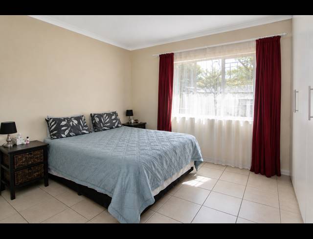2 BEDROOM APARTMENT TO LET IN COMET
